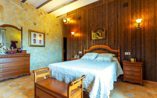 11 Bed, 7 Bath Country Property/Finca For Sale in Almoradi, Almoradi