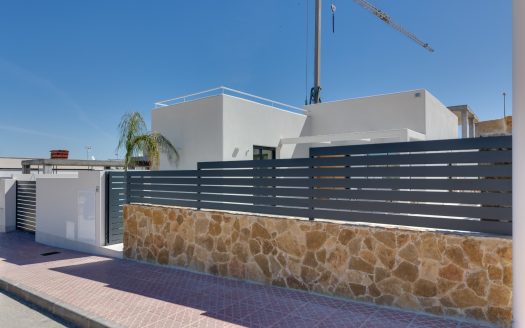 2 Bed, 2 Bath Detached House / Villa For Sale in La  Marquesa Golf, Ciudad Quesada